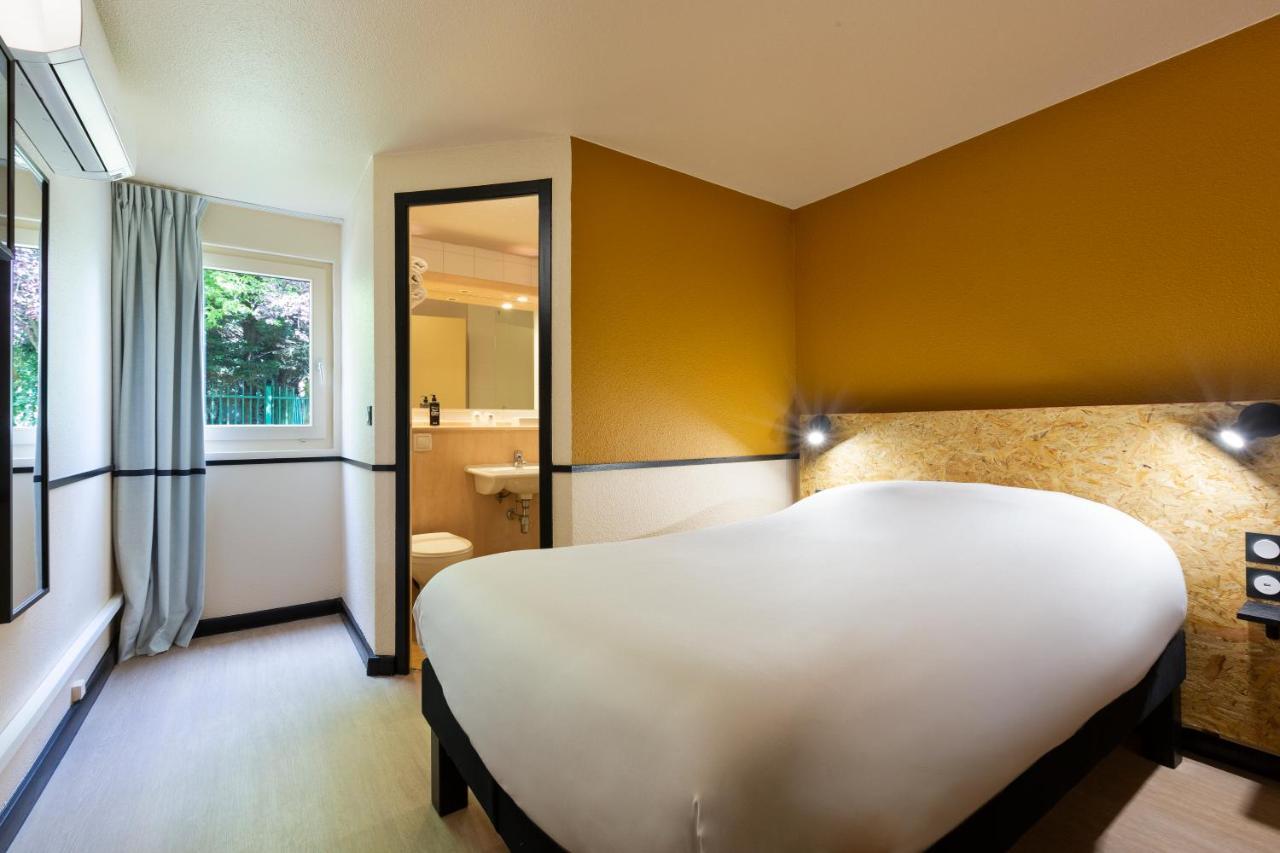 Greet Hotel Villeneuve La Garenne - Renove Buitenkant foto