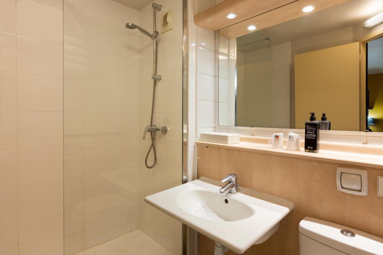 Greet Hotel Villeneuve La Garenne - Renove Buitenkant foto