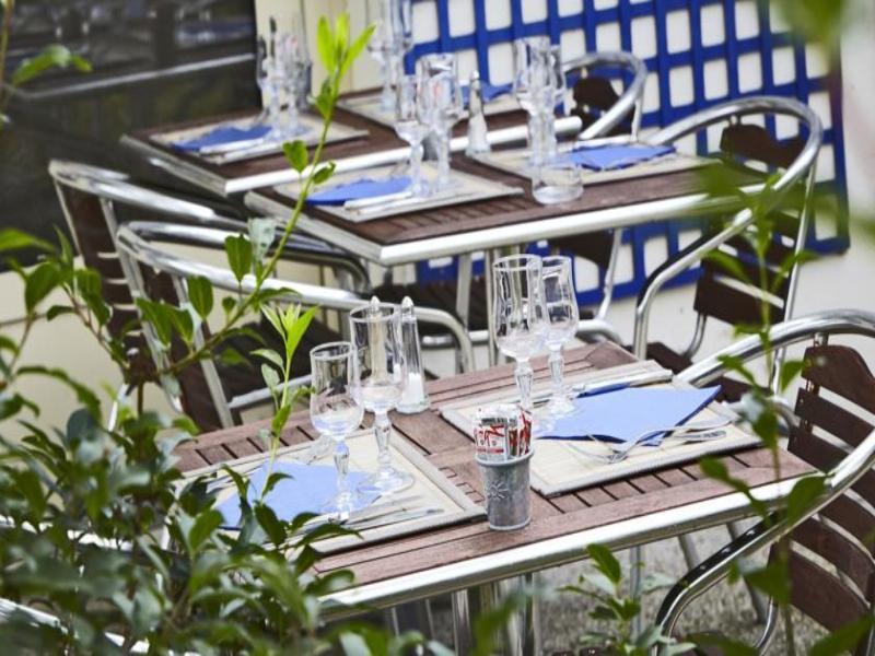 Greet Hotel Villeneuve La Garenne - Renove Buitenkant foto
