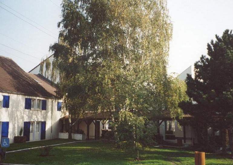 Greet Hotel Villeneuve La Garenne - Renove Buitenkant foto