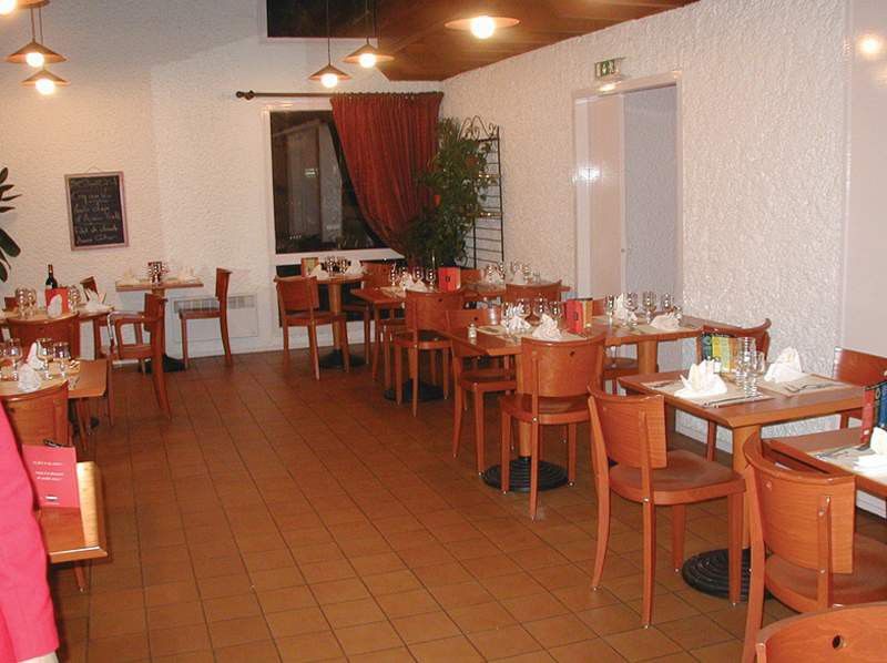 Greet Hotel Villeneuve La Garenne - Renove Buitenkant foto